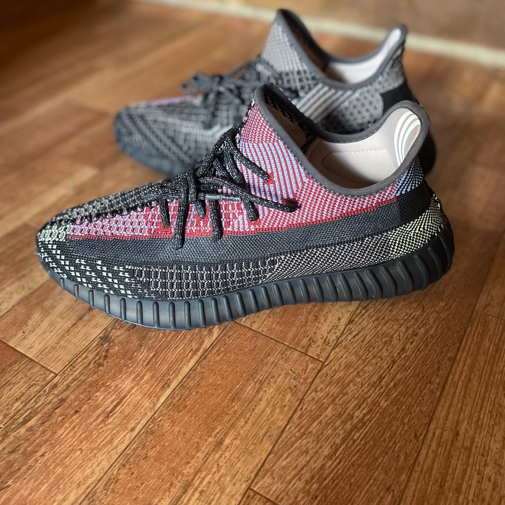 Yeezy 350 - image 2